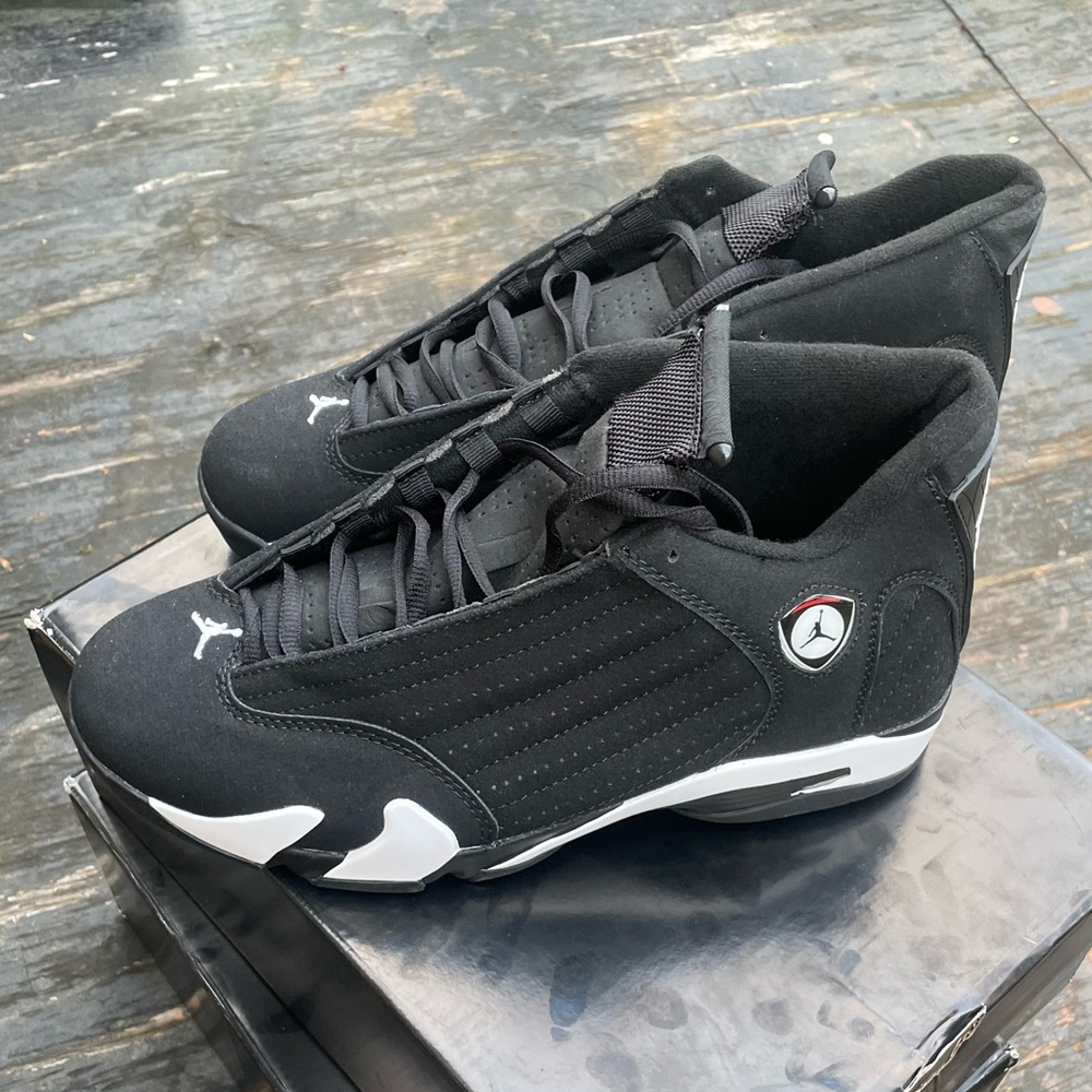 Jordan 14 Black/White